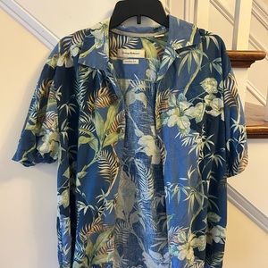 Tommy Bahama 100% silk